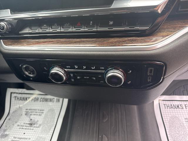 used 2022 GMC Sierra 1500 car, priced at $34,999