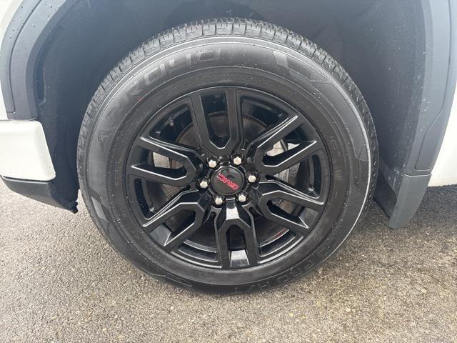 used 2022 GMC Sierra 1500 car, priced at $34,999