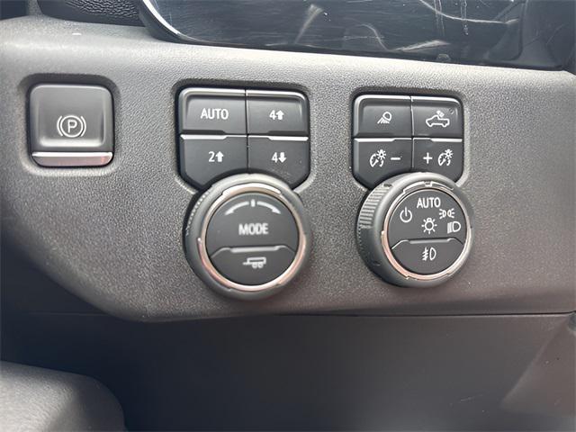 used 2023 Chevrolet Silverado 1500 car, priced at $31,999