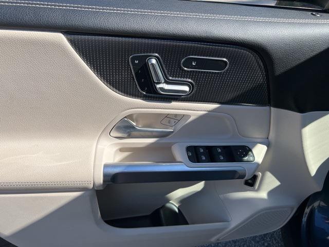 used 2021 Mercedes-Benz GLB 250 car, priced at $25,999