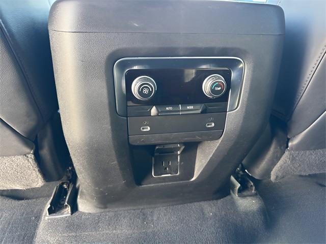 used 2022 Chevrolet Suburban car, priced at $39,999