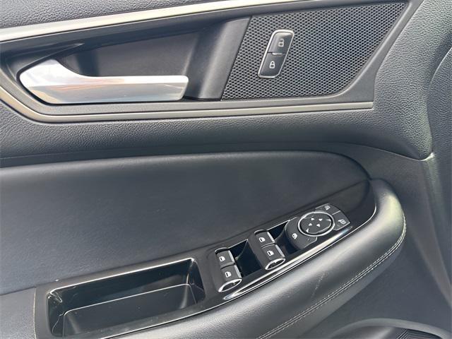 used 2015 Ford Edge car, priced at $7,950