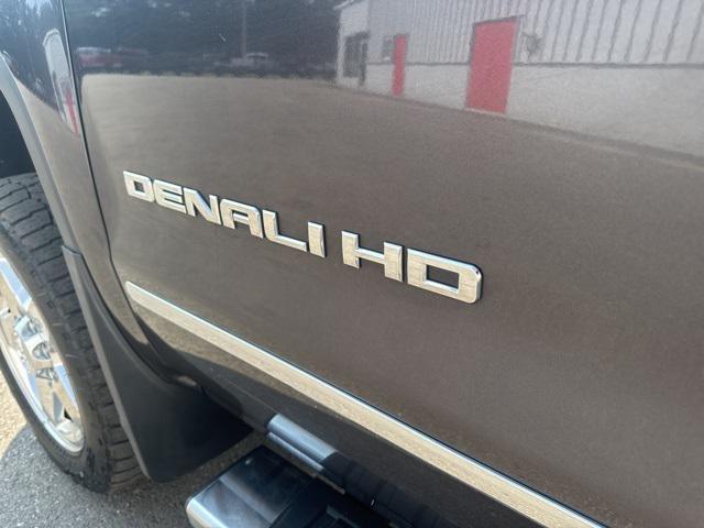 used 2015 GMC Sierra 2500 car, priced at $32,999