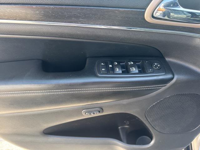 used 2015 Jeep Grand Cherokee car, priced at $14,999