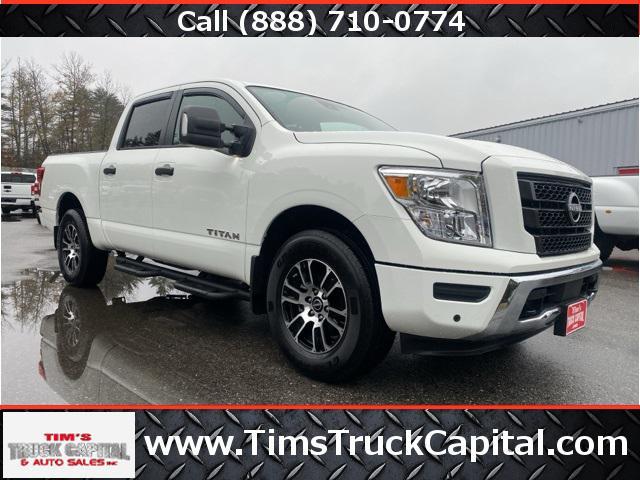 used 2024 Nissan Titan car, priced at $43,999