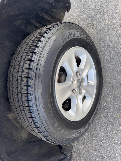used 2014 Jeep Grand Cherokee car, priced at $12,499