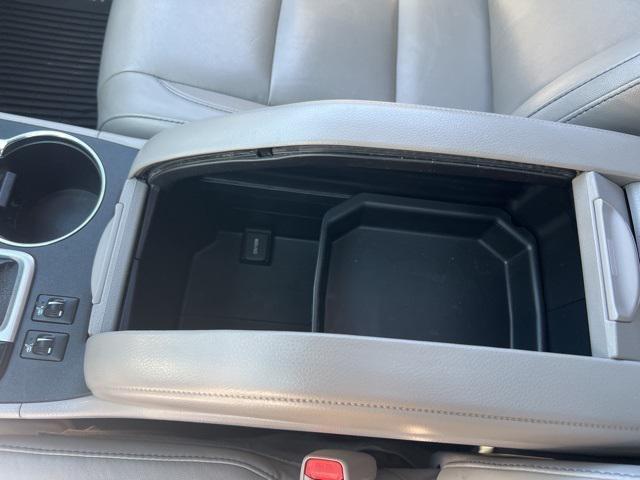 used 2018 Toyota Highlander car, priced at $17,999