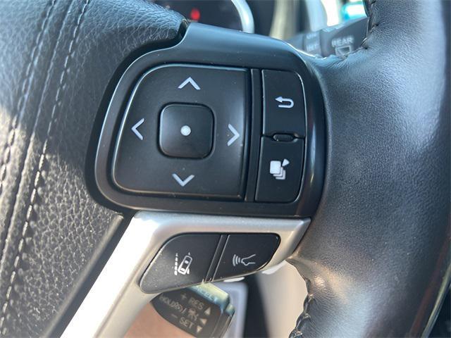 used 2018 Toyota Highlander car, priced at $17,999