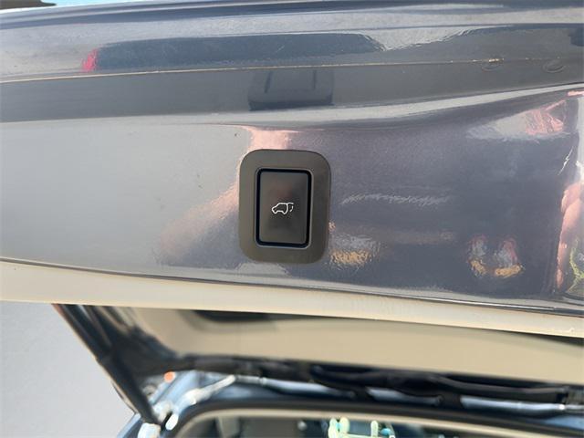 used 2018 Toyota Highlander car, priced at $17,999