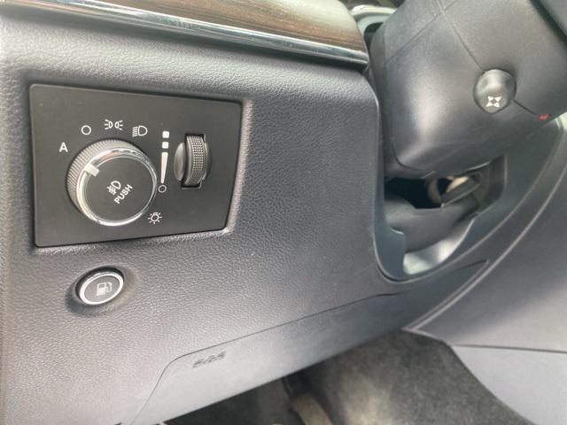 used 2015 Jeep Grand Cherokee car, priced at $16,999