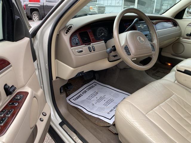 used 2003 Lincoln Town Car car, priced at $4,950