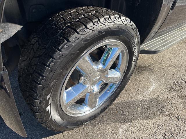 used 2011 Chevrolet Avalanche car, priced at $11,950