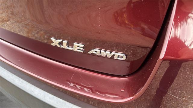 used 2018 Toyota Highlander car, priced at $24,999