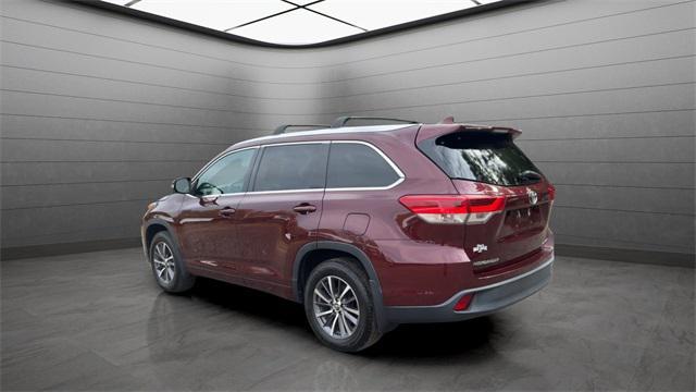 used 2018 Toyota Highlander car, priced at $24,999