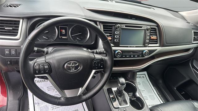 used 2018 Toyota Highlander car, priced at $24,999