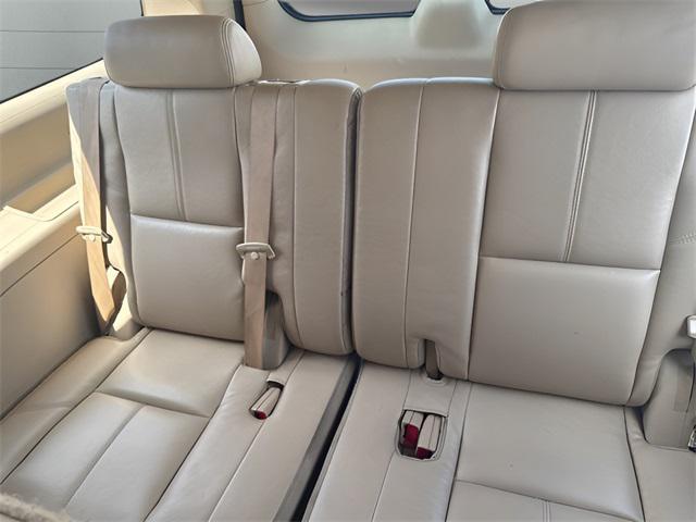 used 2008 Chevrolet Suburban car, priced at $2,950