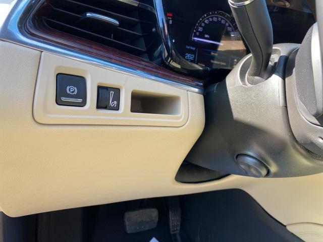 used 2017 Cadillac XT5 car, priced at $15,999