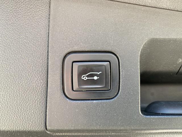 used 2017 Cadillac XT5 car, priced at $15,999