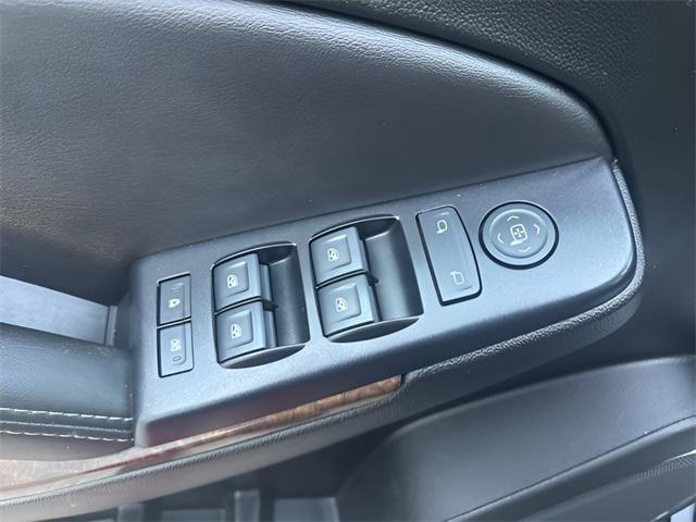 used 2020 Chevrolet Suburban car, priced at $23,999