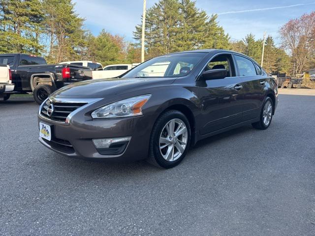 used 2014 Nissan Altima car, priced at $10,999