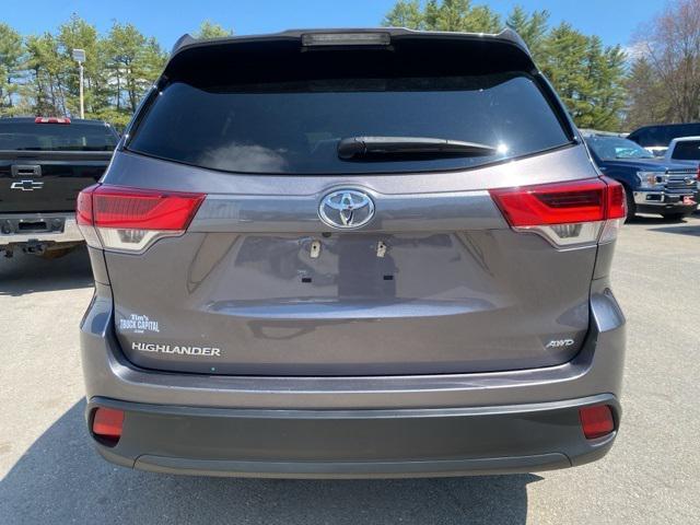 used 2019 Toyota Highlander car, priced at $28,999
