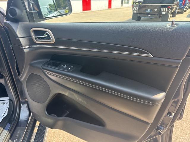 used 2015 Jeep Grand Cherokee car, priced at $15,999