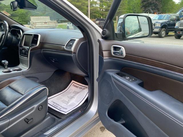 used 2015 Jeep Grand Cherokee car, priced at $15,999