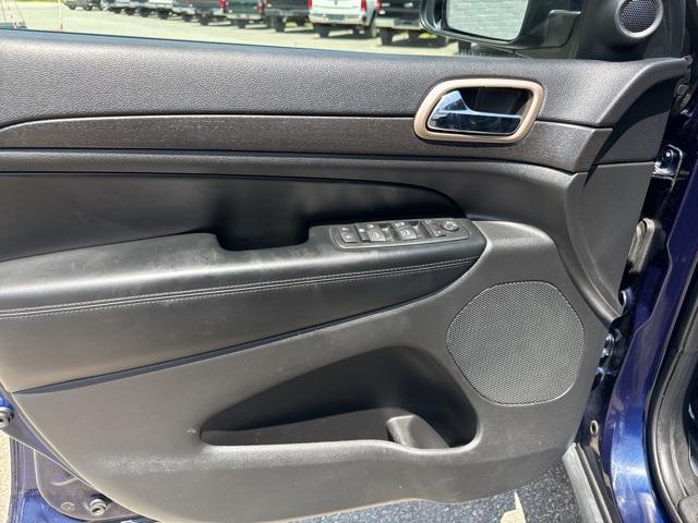 used 2017 Jeep Grand Cherokee car, priced at $17,999