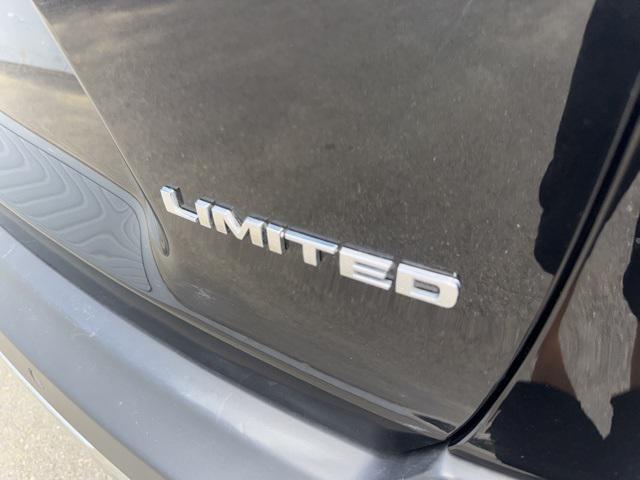 used 2019 Jeep Cherokee car, priced at $18,999