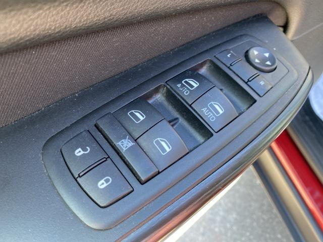 used 2015 Jeep Cherokee car, priced at $7,950