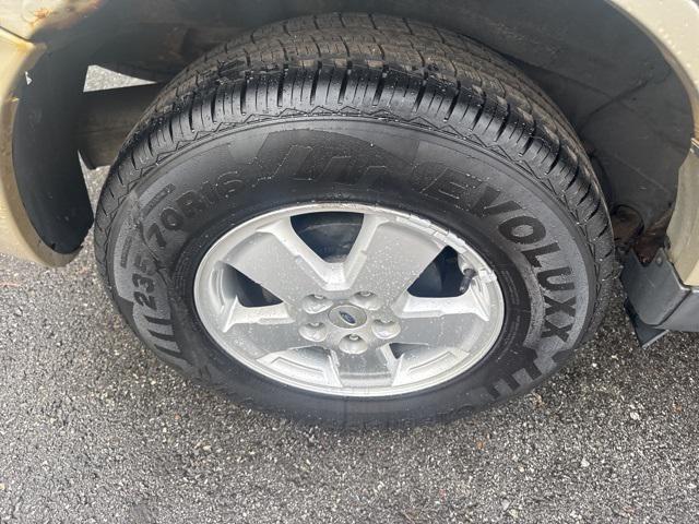 used 2011 Ford Escape car, priced at $2,950