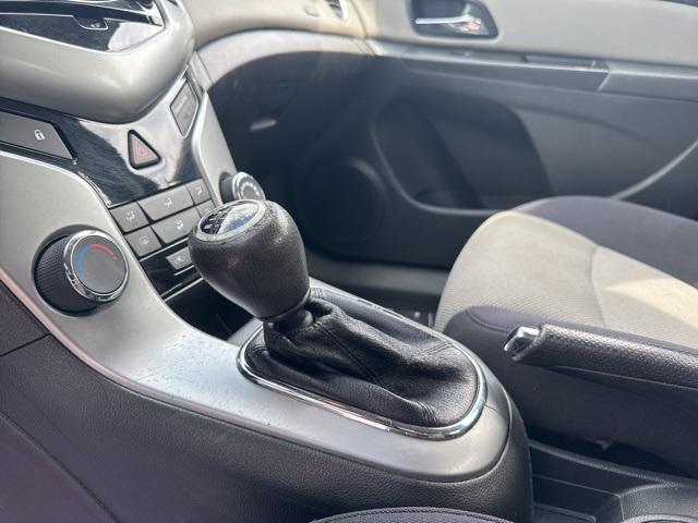 used 2014 Chevrolet Cruze car, priced at $6,999