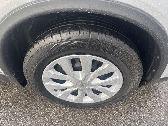 used 2015 Nissan Rogue car, priced at $10,999