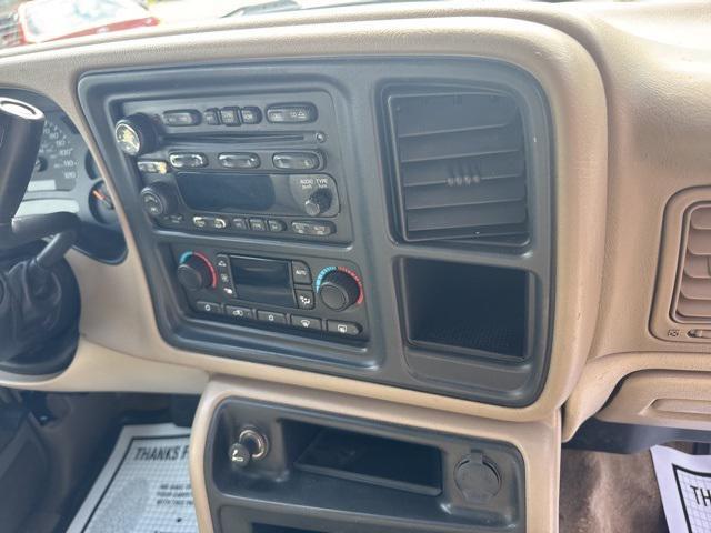 used 2005 Chevrolet Suburban car, priced at $4,950
