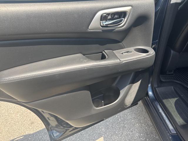 used 2013 Nissan Pathfinder car, priced at $4,850