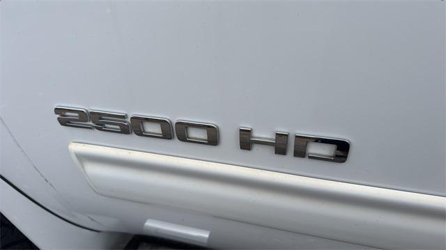 used 2014 GMC Sierra 2500 car, priced at $15,950