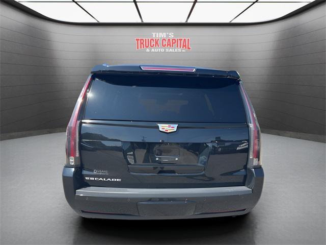 used 2020 Cadillac Escalade car, priced at $30,999