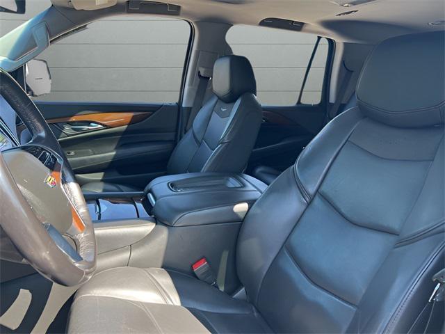 used 2020 Cadillac Escalade car, priced at $30,999