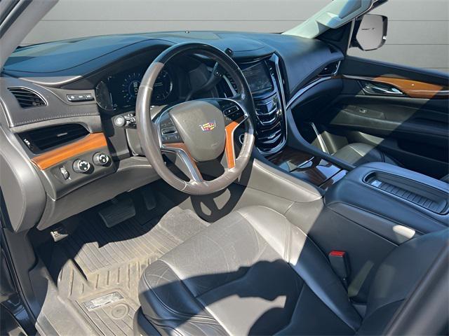 used 2020 Cadillac Escalade car, priced at $30,999