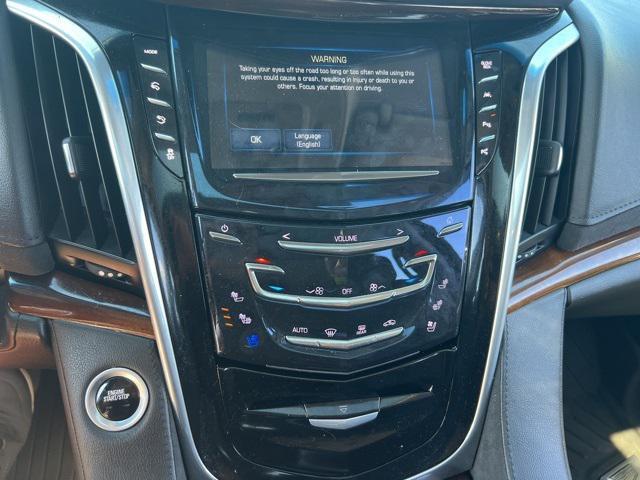 used 2020 Cadillac Escalade car, priced at $31,999
