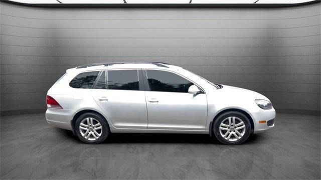 used 2014 Volkswagen Jetta SportWagen car, priced at $9,499