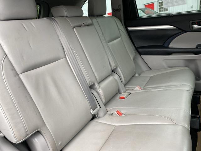 used 2016 Toyota Highlander car, priced at $18,999