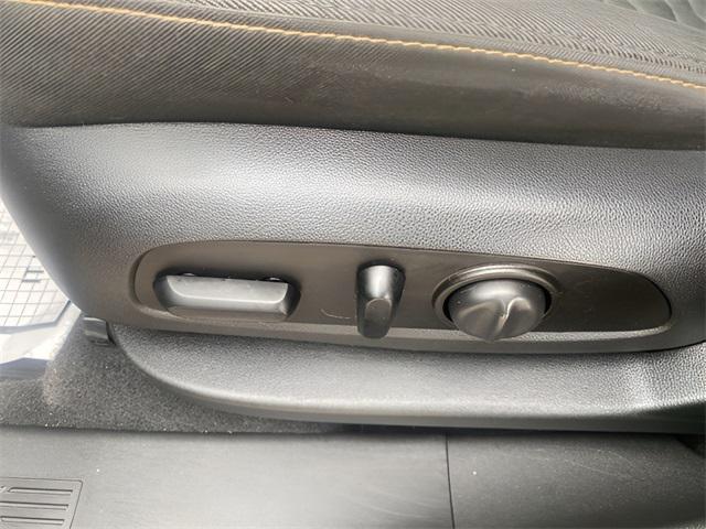 used 2020 Chevrolet Equinox car, priced at $13,499