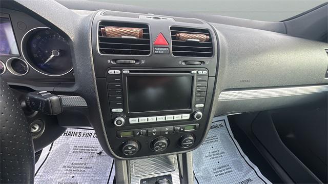 used 2008 Volkswagen R32 car, priced at $8,999