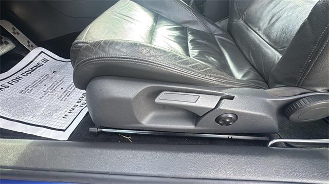 used 2008 Volkswagen R32 car, priced at $8,999