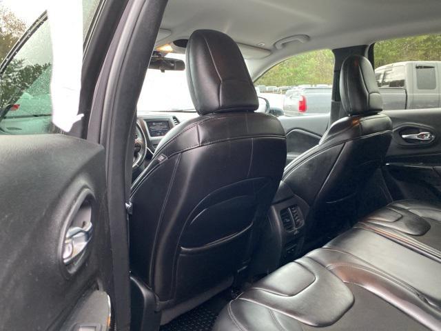 used 2019 Jeep Cherokee car, priced at $15,999