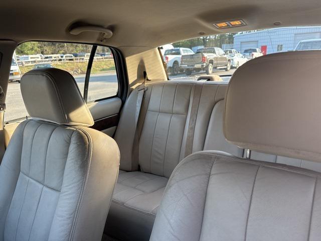 used 2008 Mercury Grand Marquis car, priced at $2,950