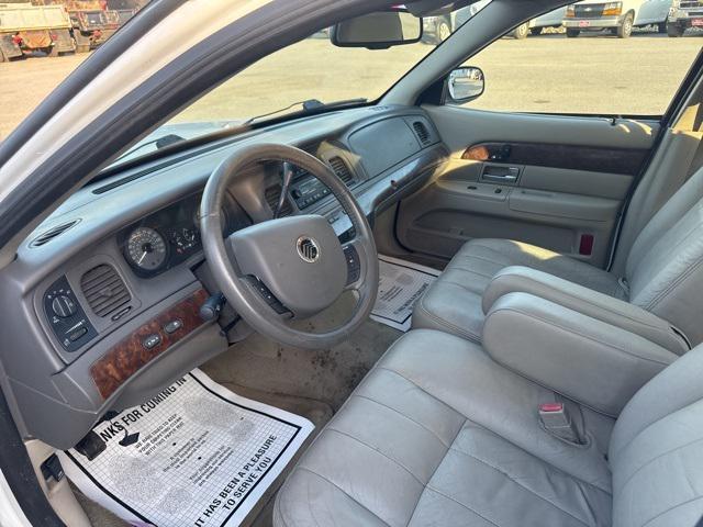 used 2008 Mercury Grand Marquis car, priced at $2,950