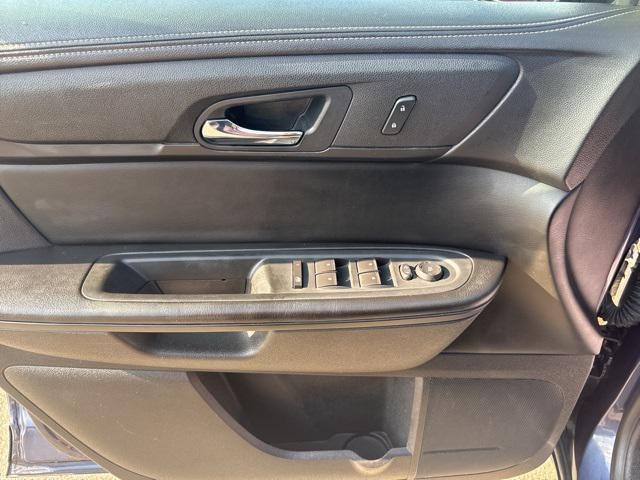 used 2014 Chevrolet Traverse car, priced at $9,999
