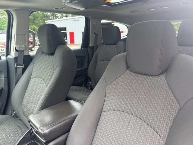 used 2011 Chevrolet Traverse car, priced at $3,950